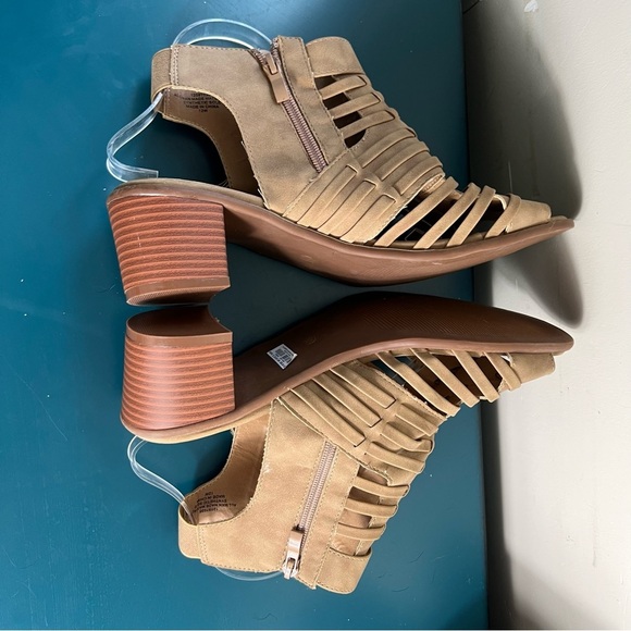 Torrid Tan Woven Blocked Heel Sandals Size 12 W Side Zip Cage Open Toe - Picture 8 of 11
